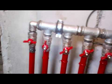 Видео: Теплый пол железной трубой!