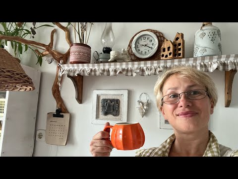Видео: Уютная осень в небольшом городке. Ароматная выпечка, распаковка, атмосферные прогулки.