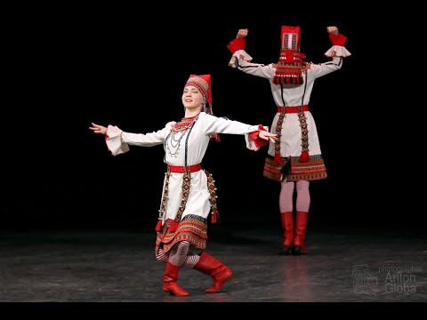 Видео: "Пайгонят", ансамбль "Школьные годы". "Paygonyat", ensemble "School Years".