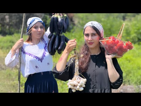 Видео: Приготовление вегетарианской еды и овощного салата в хижине