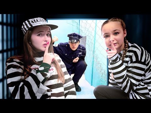 Видео: Картонная Тюрьма! Как помочь другу выбраться!