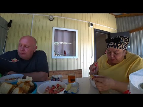 Видео: ПЯТЫЙ ДЕНЬ на БАЛХАШЕ/ГОТОВЛЮ ВКУСНЫЙ ЗАВТРАК ШАКШУКА с САЛАТОМ/МУКБАНГ на ПРИРОДЕ/ОТДЫХ ПРОЛЕТЕЛ