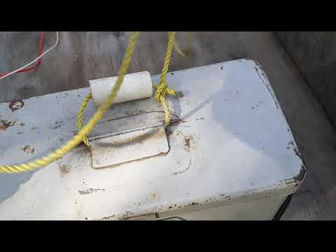 Видео: Подключение фары и аккумулятора на каракате зис5