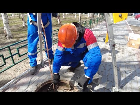 Видео: Коммунальщики Нижневартовска используют метод телеинспекции для обследования труб