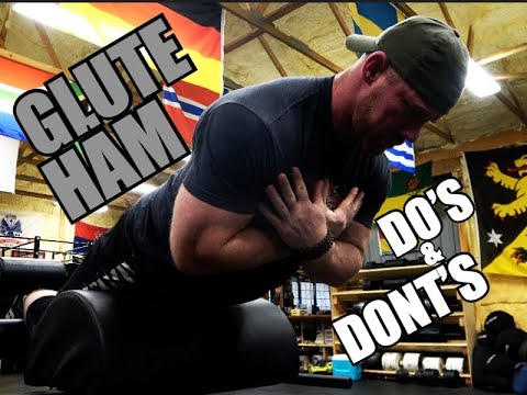 Видео: Что ДЕЛАТЬ и НЕ ДЕЛАТЬ при выполнении подъема корпуса на ягодицы и заднюю поверхность бедра/GHD —...