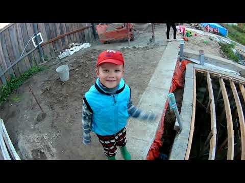 Видео: ОПАЛУБКА ПОД МОНОЛИТНУЮ ПЛИТУ ПЕРЕКРЫТИЯ ПОДВАЛА