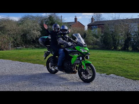 Видео: Первая Покатушка с Женой на мотоцикле. С Двоечкой на  Кавасаки Версис . Англия #покатушки
