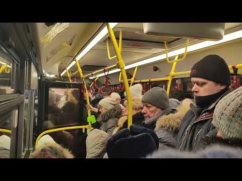Видео: 13.12.2023 :: Транспортный ад в Химках — автобусы битком уже не первый месяц