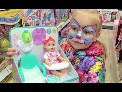 Видео: Алиса выбирает НОВЫЕ ИГРУШКИ для детей в детском магазине !