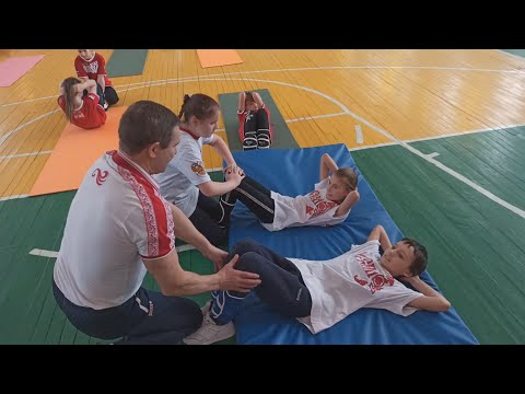 Видео: Открытый урок физической культуры по теме "Волейбол".