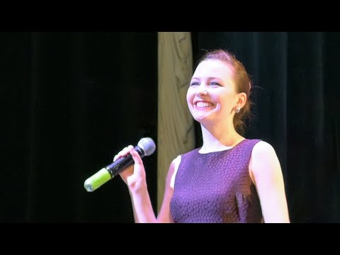 Видео: ДОРОЖНАЯ ПЕСНЯ  (СЧАСТЬЕ РЯДОМ). Ретро-группа "Мамина пластинка"