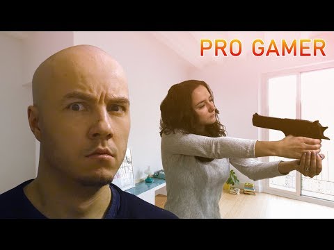 Видео: Как играть с ДЕВУШКОЙ ???