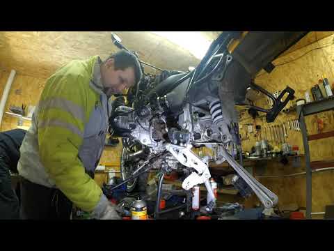 Видео: BMW R1150GS из Японии. Подготовка к эксплуатации Часть 4 Сняли коробку