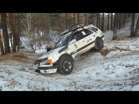 Видео: Сравнили на бездорожье Toyota Carib и Mitsubishi Outlander. OffRoad