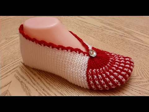 Видео: Новинка 2020 : Простые , удобные тапочки-следки на двух спицах без швов.