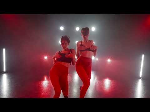 Видео: Ксения Михеева и Настя Вядро