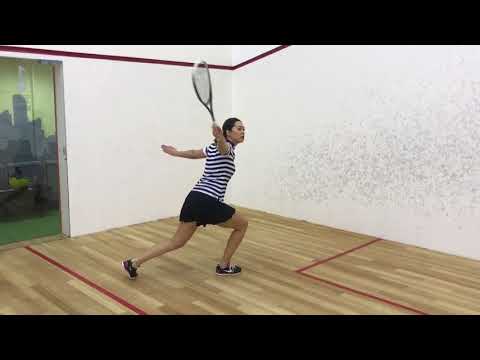 Видео: Squash in Moscow, урок #2. Игра от задней стены.