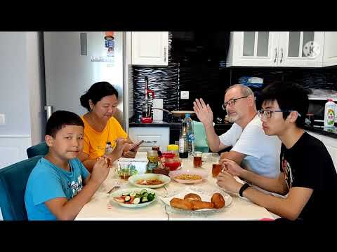 Видео: МУКБАНГ СЕМЕЙНЫЙ: ПИРОЖКИ С Картошкой, ФАСОЛЬ и СЫР с ОРЕХАМИ по ТУРЕЦКИ, от СОСЕДКИ! У нас ГОСТИ!