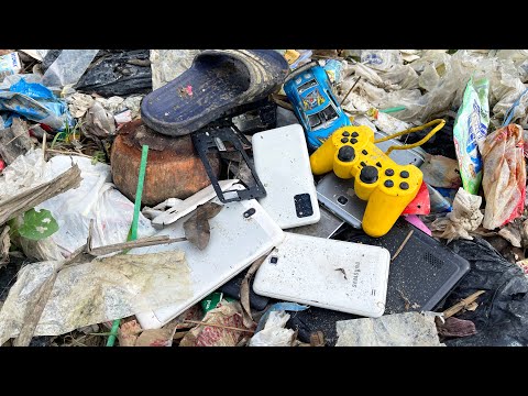 Видео: Восстановление Заброшенного телефона, нашел много телефонов в мусорке || Восстановить самсунг а02s