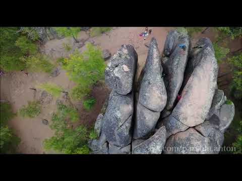 Видео: Краснояские столбы с квадрокоптера / Krasnoyarsk Pillars drone video.