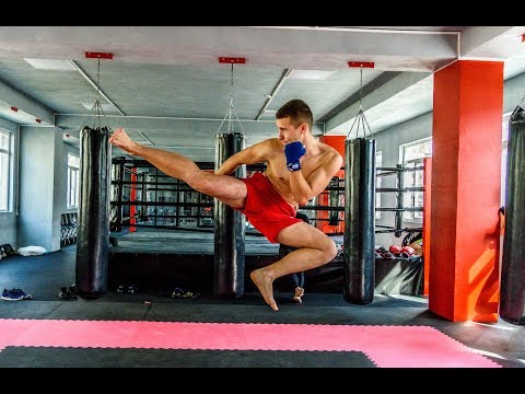 Видео: 🥊 Кикбокс и Бокс за напреднали група "Light" 🥊