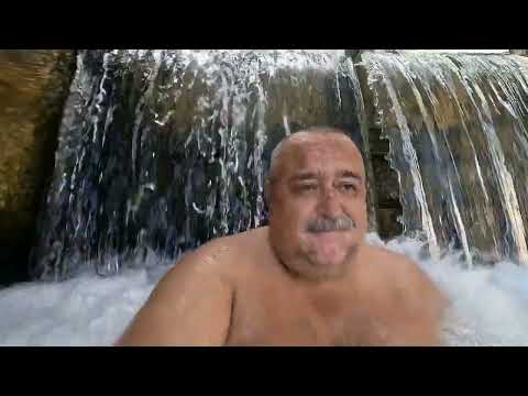 Видео: Купаемся в горячем ручье озера Хевиз 2022