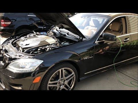 Видео: Промывка системы ABC в Mercedes-Benz S65 2012 года