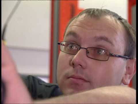 Видео: Демонтаж подножки Mercedes-benz GLK class X 204 RUS