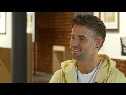 Видео: Андрей Дроздов — о том, как стал самым известным библиотекарем страны (16+)