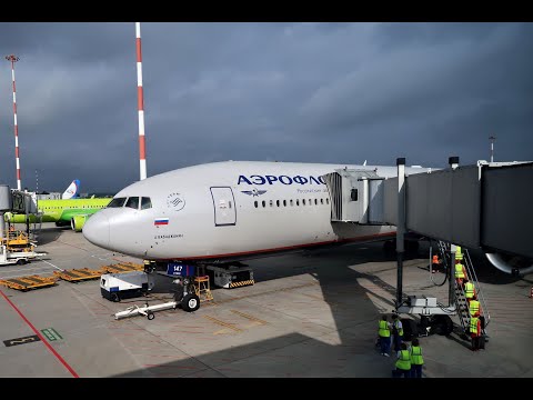 Видео: Посадка во Владивостоке Boeing 777-300ER Аэрофлот