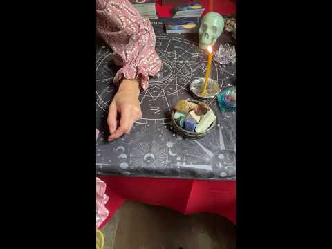 Видео: ЛЮБОВЬ ИСТИНА ТАРО  в прямом эфире!