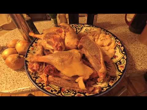 Видео: Гусь в темном пиве в казане на костре