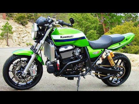 Видео: Kawasaki ZRX (400,1100,1200сс) - Классика с Жидкостным Охлаждением !