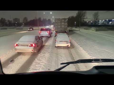 Видео: Снегопад завалил дороги . Сильнейшая метель