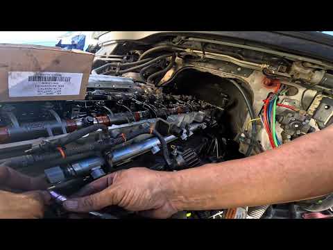 Видео: Cascadia с двигателем DD15, утечка топлива в системе Common Rail. Как установить новую систему Co...
