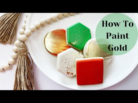 Видео: Как нарисовать золото на сахарном печенье (техника разбрызгивания и мазка) — все, что вам нужно з...