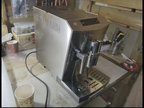Видео: Кофемашина  Delonghi PrimaDonna S.  Ошибка: Вставьте заварочній узел. Ремонт . Часть1 "Разборка"