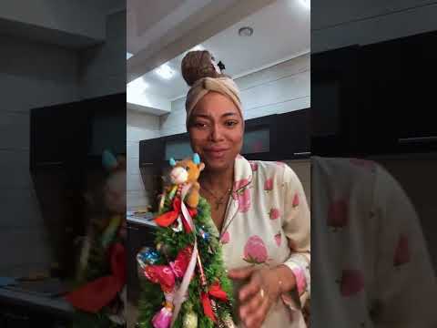 Видео: Либерж Кпадону и Джозеф Мунголле в прямом эфире 27.12.2022. Два шоколадных зайца.