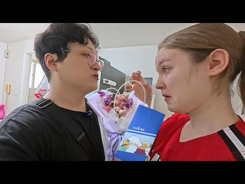 Видео: Сюрприз на деньги с YouTube… она расплакалась...