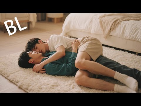 Видео: Он поцеловал меня так нежно, что я упала в его объятия.