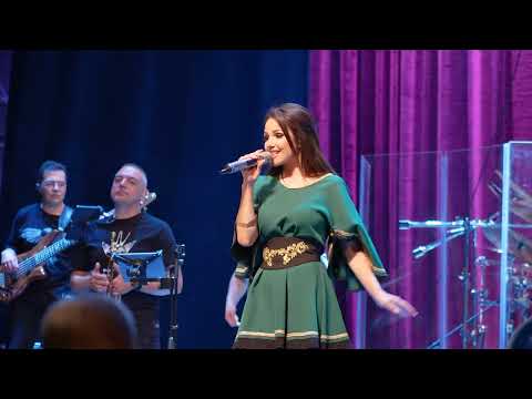 Видео: Невена Цонева, Гала Савчева и Баш Бенд - Самодива