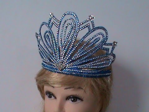 Видео: DIY/МК Как сделать новогоднюю корону для снегурочек и снежинок