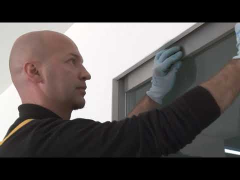 Видео: Установка стеклянной двери 8-10 мм при помоши акксесуаров ECLISSE VITRO и зажимных скоб