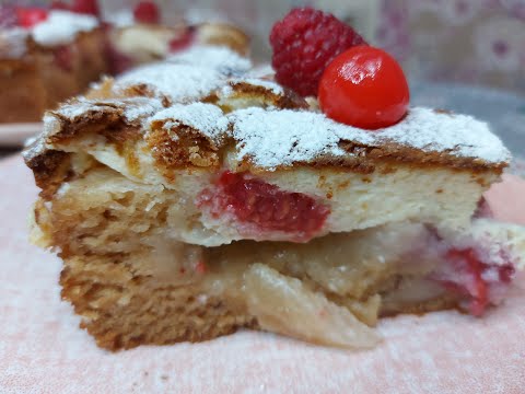 Видео: Пирог - как торт! Нежный заливной пирог на йогурте с ягодами и фруктами.