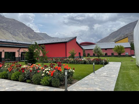 Видео: Университет Центральной Азии, Хорог, Памир. UCA - University of Central Asia. Khorog campus, Pamir.