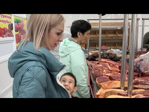 Видео: Наш Папа Очень Голодный / Замужем за Казахом /Купили Конину На Рынке / Мясо Для Бешбармака / Влог206