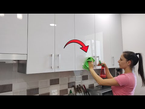Видео: Уборка на кухне: как отмыть ФАСАДЫ КУХНИ. Потрясающий результат 💥