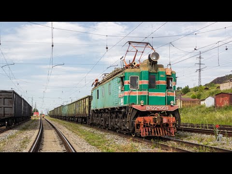 Видео: Железнодорожный ветеран: электровоз ВЛ22М-1959 в Бакальском рудоуправлении