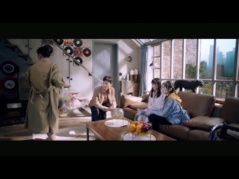 Видео: Появилась коварная любовная соперница, заставившая главную героиню ревновать.