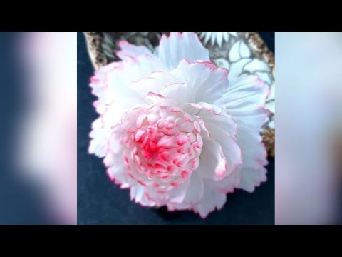 Видео: Сахарная хризантема для торта👌 Мастер-класс